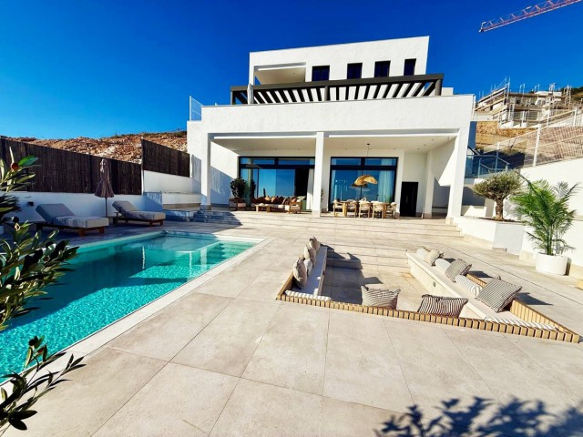 4 Sovrums Villa i Benalmadena