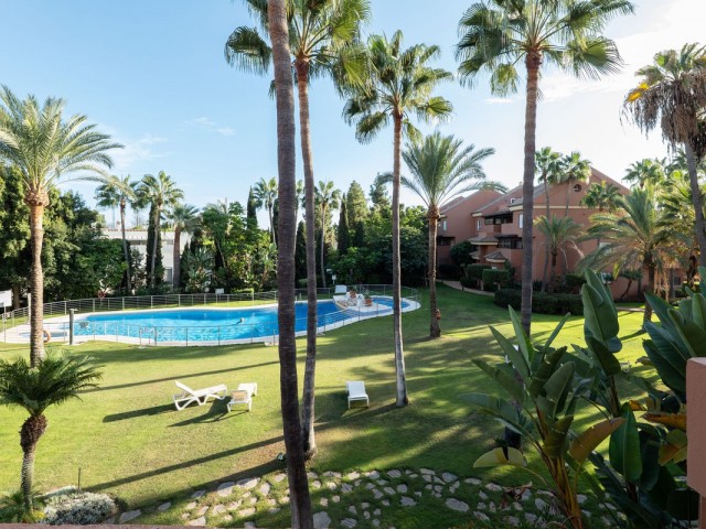 2 Bedrooms Apartment in Puerto Banús