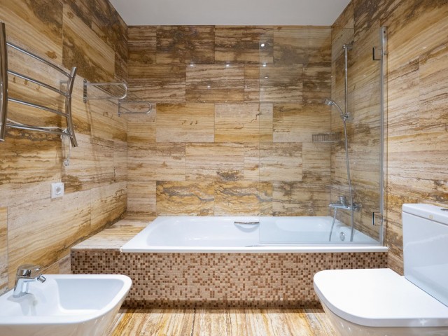 2 Bedrooms Apartment in Puerto Banús