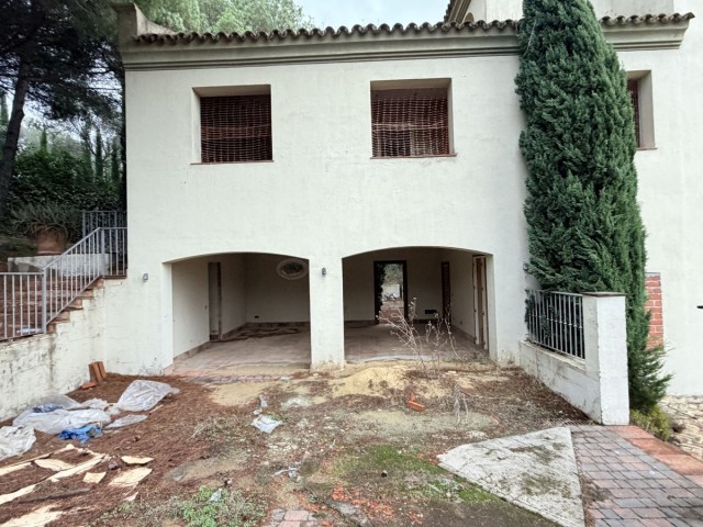 5 Bedrooms Villa in Sotogrande