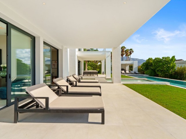 6 Bedrooms Villa in Benahavís