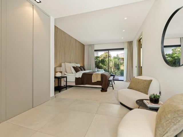 5 Bedrooms Villa in Nueva Andalucía