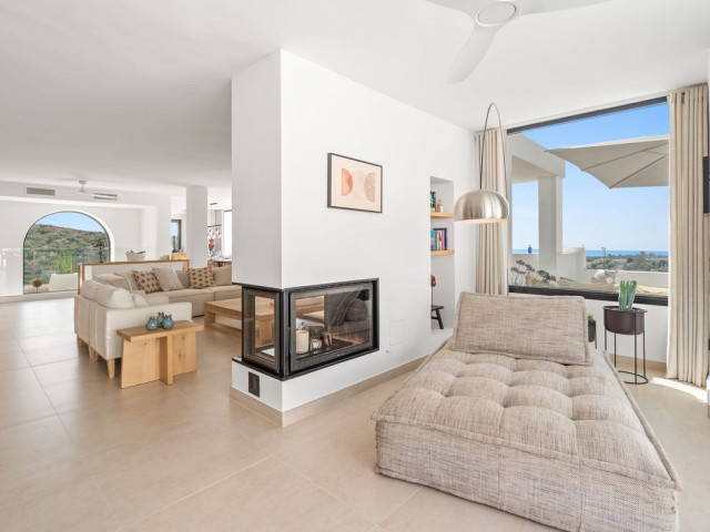 Villa avec 5 Chambres  à Nueva Andalucía