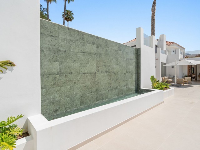 5 Schlafzimmer Villa in Nueva Andalucía