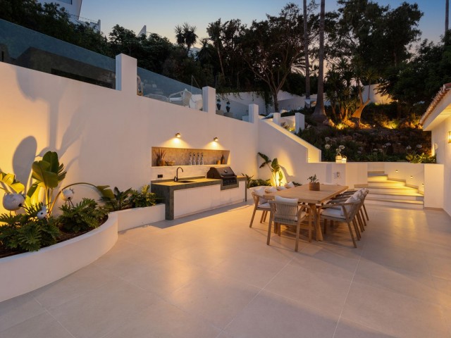 5 Schlafzimmer Villa in Nueva Andalucía