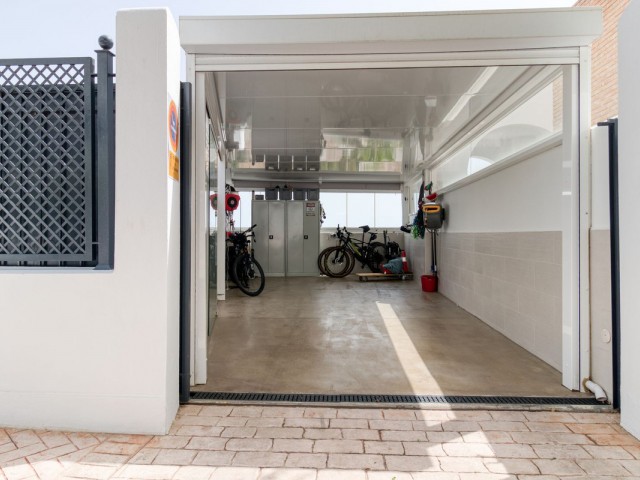 4 Schlafzimmer Villa in Torremuelle