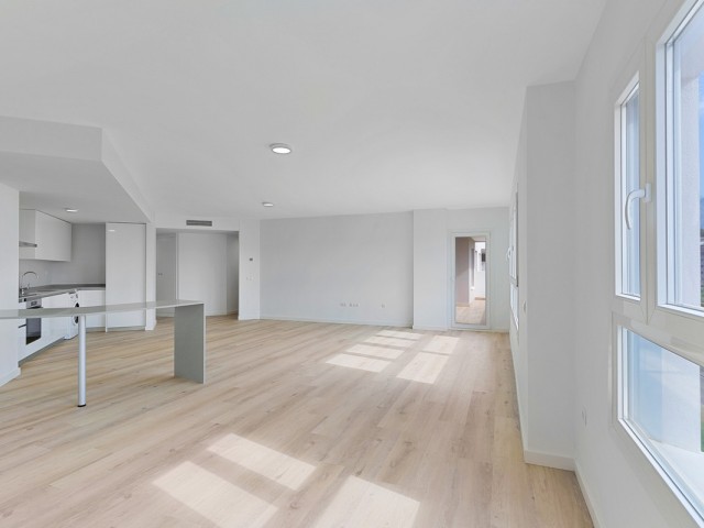 4 Bedrooms Apartment in Nueva Andalucía