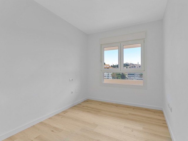 4 Bedrooms Apartment in Nueva Andalucía