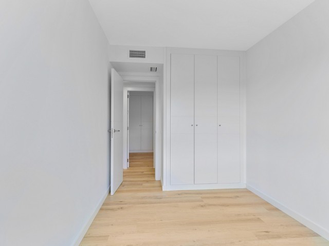 4 Bedrooms Apartment in Nueva Andalucía