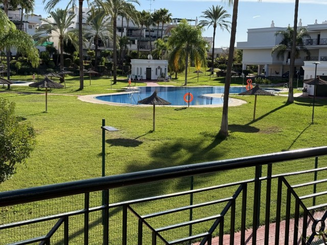 Appartement avec 3 Chambres  à Nueva Andalucía