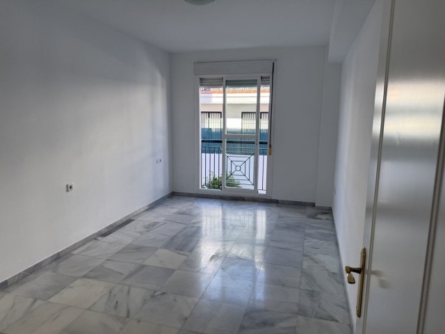 Appartement avec 3 Chambres  à Nueva Andalucía