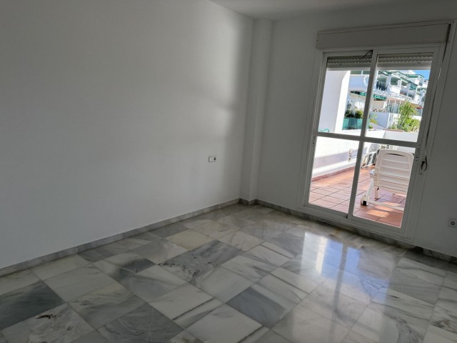 Appartement avec 3 Chambres  à Nueva Andalucía