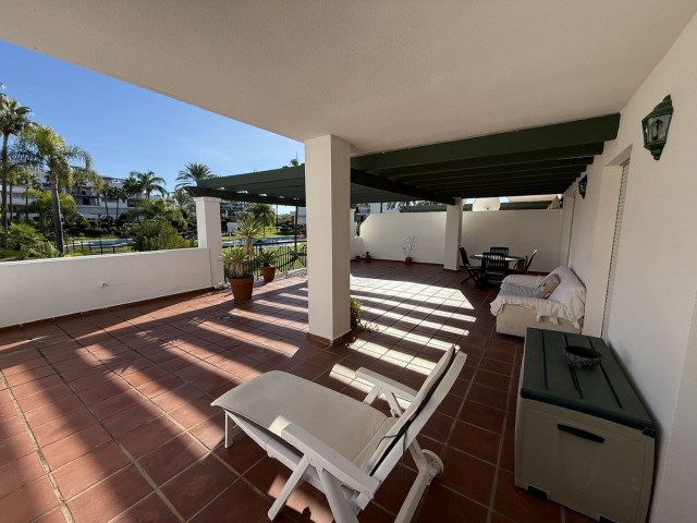 Appartement avec 3 Chambres  à Nueva Andalucía