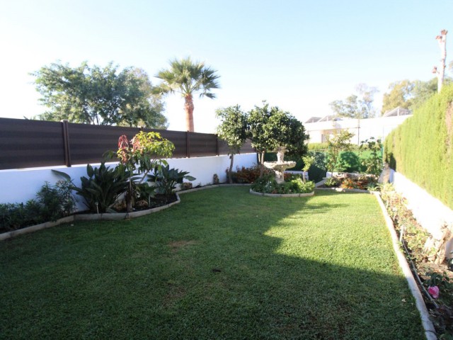 5 Soveroms Rekkehus i Estepona