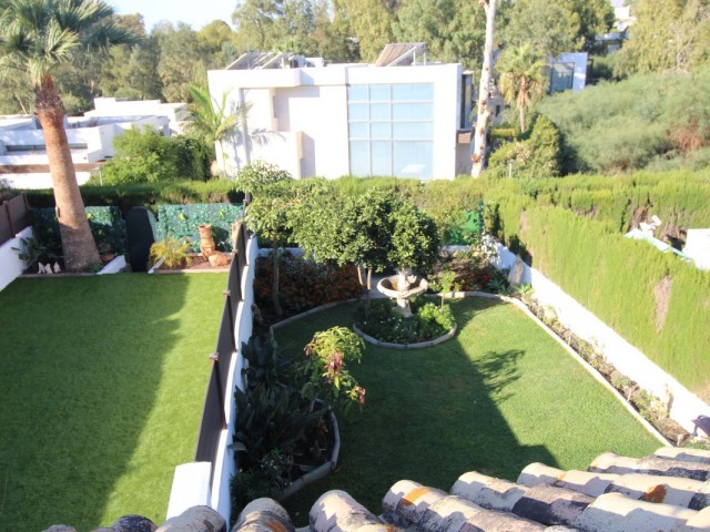 5 Soveroms Rekkehus i Estepona