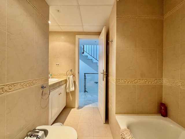 3 Bedrooms Villa in Cabopino