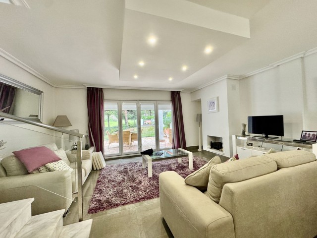 Villa, Cabopino, R5227765