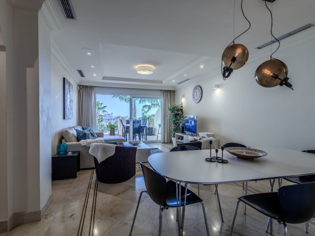 2 Bedrooms Apartment in Nueva Andalucía