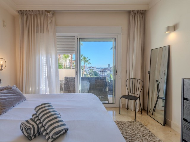 2 Bedrooms Apartment in Nueva Andalucía