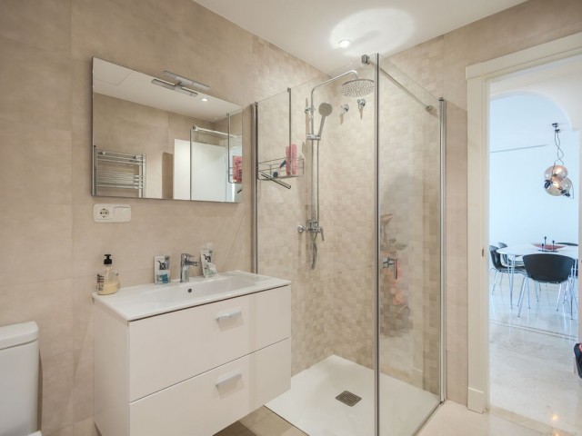 2 Bedrooms Apartment in Nueva Andalucía