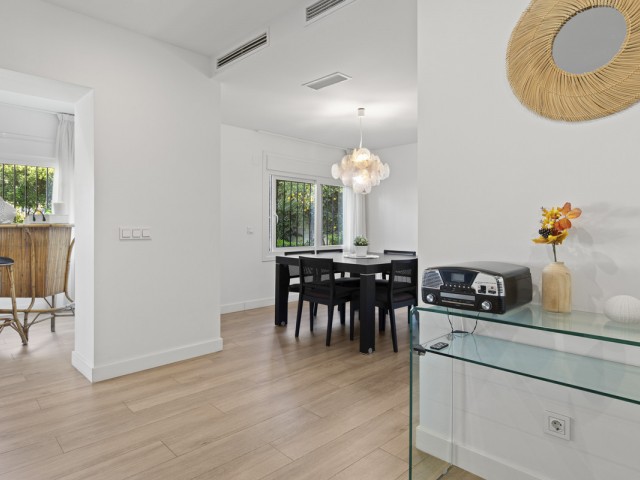 4 Bedrooms Villa in Guadalmina Alta