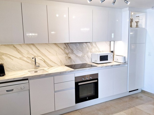 2 Bedrooms Apartment in La Duquesa