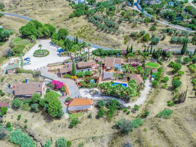 10 Sovrums Villa i Mijas