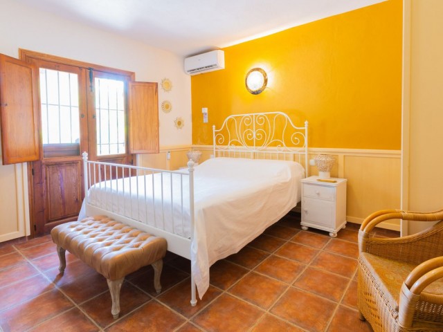 10 Sovrums Villa i Mijas