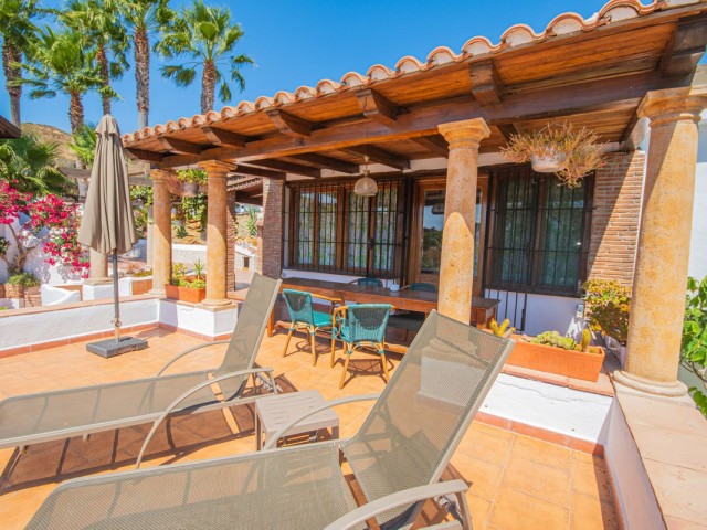 10 Bedrooms Villa in Mijas