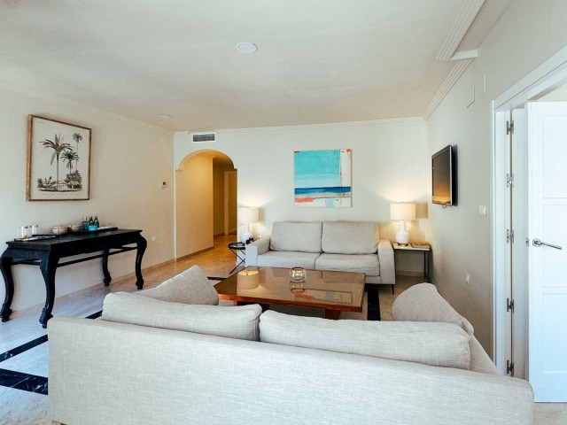 Appartement avec 3 Chambres  à Elviria