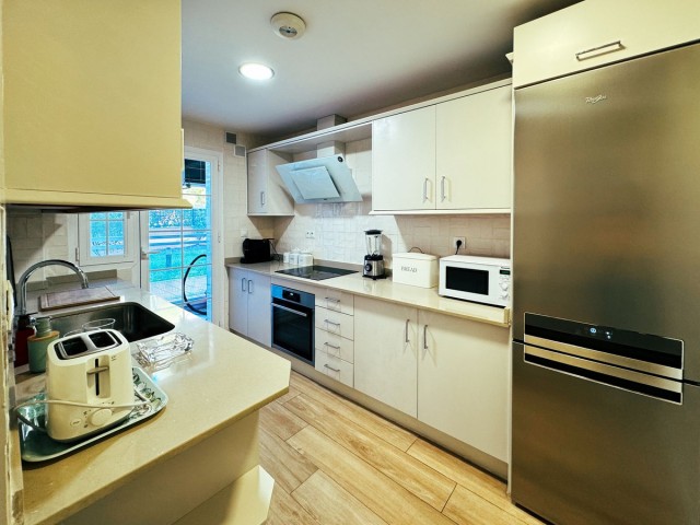 Appartement avec 3 Chambres  à Elviria