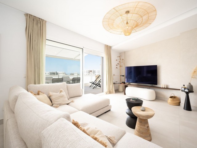 3 Bedrooms Apartment in Altos de los Monteros