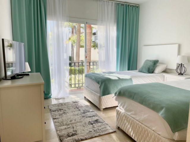 2 Bedrooms Apartment in Nueva Andalucía
