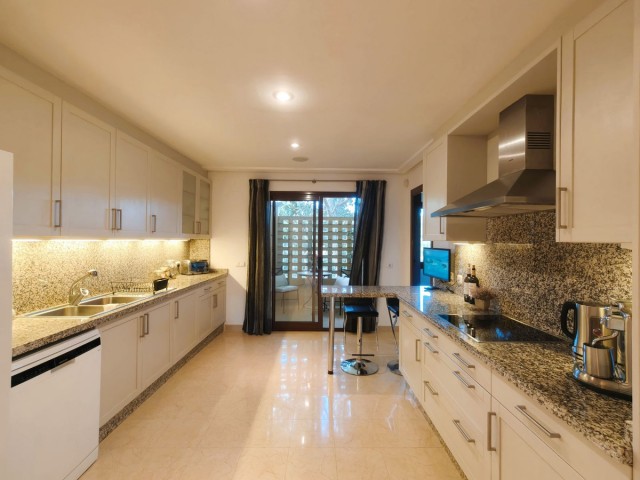 3 Bedrooms Apartment in Sotogrande Alto
