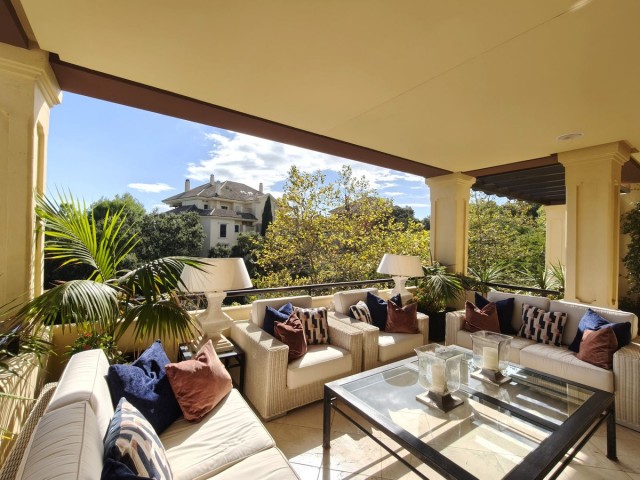 3 Bedrooms Apartment in Sotogrande Alto