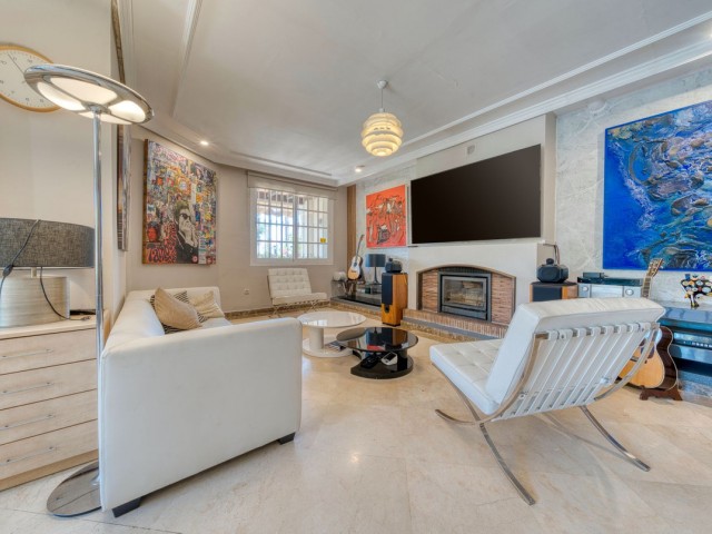 Villa avec 4 Chambres  à El Coto