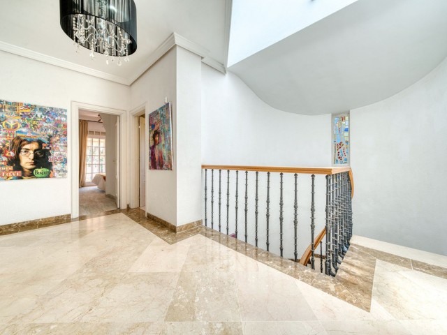 Villa avec 4 Chambres  à El Coto