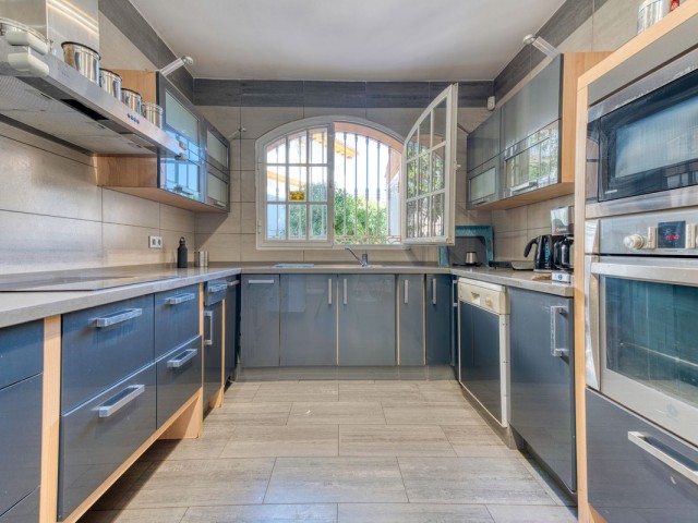 4 Schlafzimmer Villa in El Coto