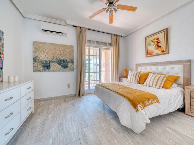 4 Schlafzimmer Villa in El Coto