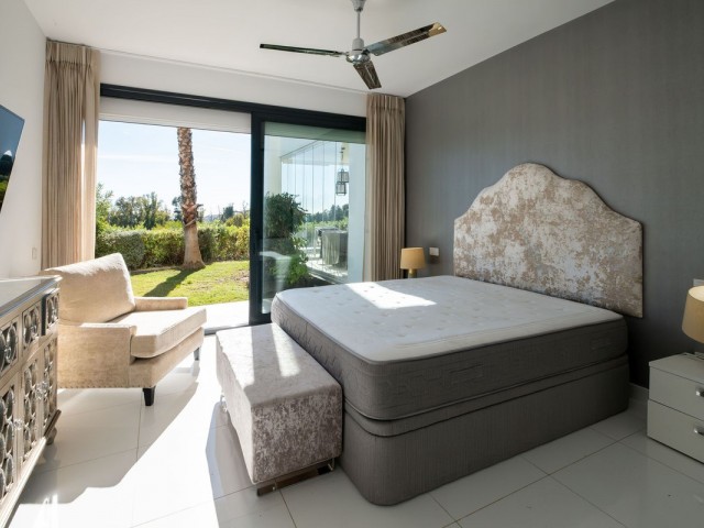 3 Bedrooms Apartment in Benahavís