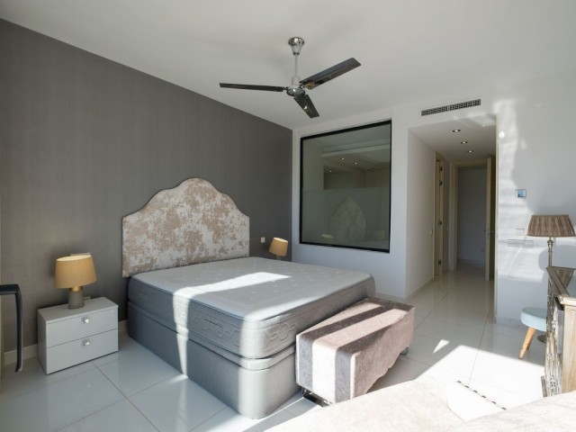 3 Bedrooms Apartment in Benahavís