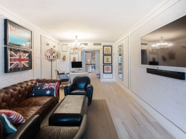 2 Bedrooms Apartment in Puerto Banús