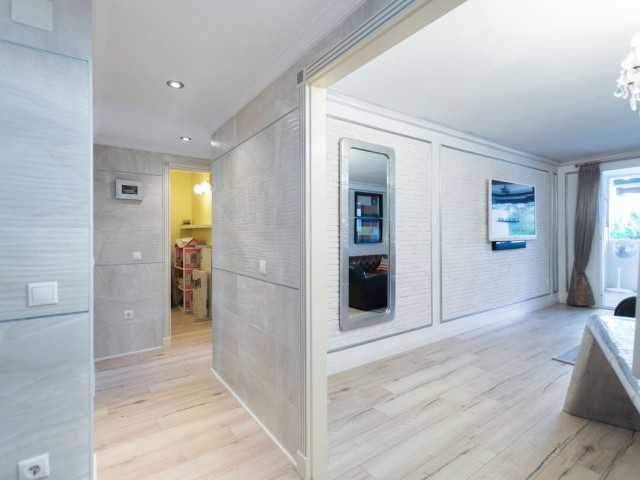 2 Bedrooms Apartment in Puerto Banús