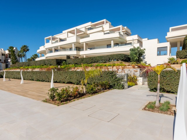 3 Bedrooms Apartment in Estepona