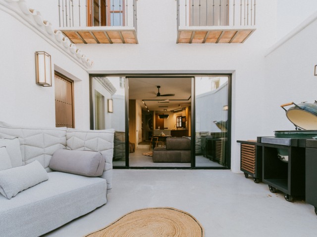 3 Slaapkamer Rijtjeshuis in The Golden Mile