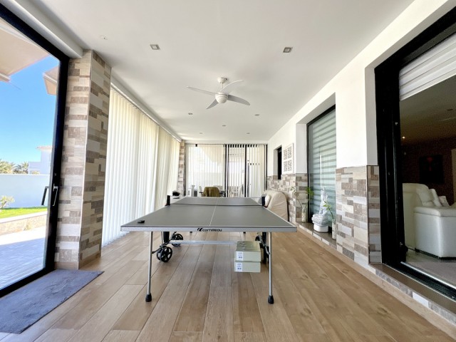 3 Bedrooms Villa in Estepona