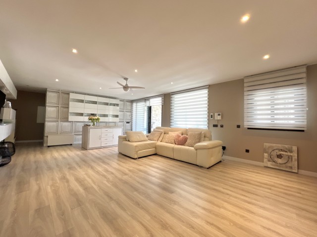 3 Bedrooms Villa in Estepona