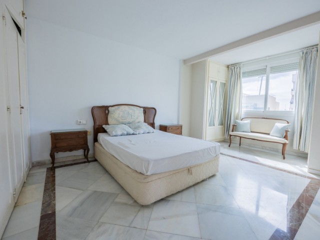 4 Bedrooms Apartment in Marbella