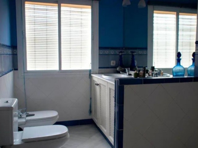 4 Bedrooms Apartment in Marbella