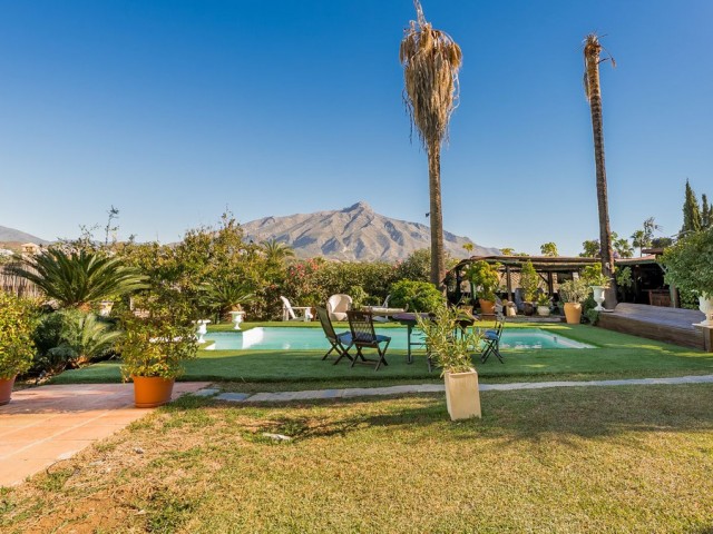 Villa, Las Brisas, R5222131